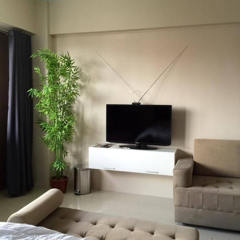 One Palm Tree Villa Cc9N Manila Dış mekan fotoğraf